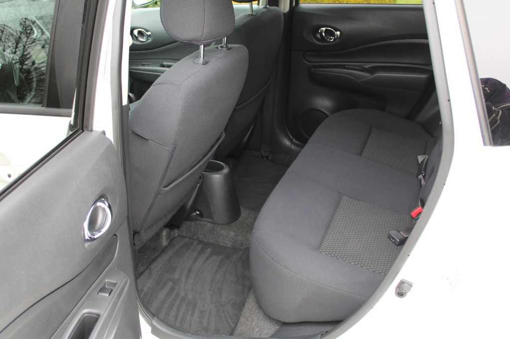 Nissan Note Nissan Note 1.2 80pk Connect Edition ECC/Cruise/Navi/Bluetooth/Trekhaak