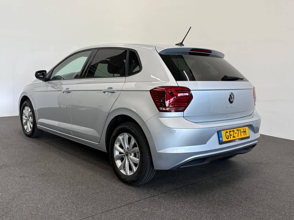 Volkswagen Polo Volkswagen Polo 1.0 TSI 110pk DSG Highline Navigatie Apple Carplay Android Auto Parkeersensoren Adaptive Cruise Control Stoelverwarming Getinte ramen Climatronic
