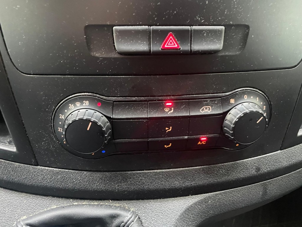 Mercedes-Benz Vito Mercedes-benz Vito 111 CDI EXTRA LANG Trekhaak Airco Cruise Navi