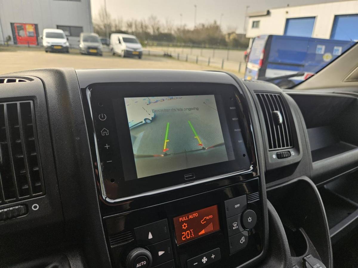 Opel Movano Opel Movano 2.2D L2H2 Airco Camera Trekhaak 3000 kg trekgew