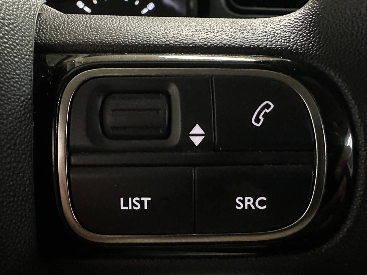 Citroën C3 Citroën C3 1.2 PureTech CLIMA /CRUISE / START-STOP Dealer onderhouden!!! 6 maanden garantie !!!
