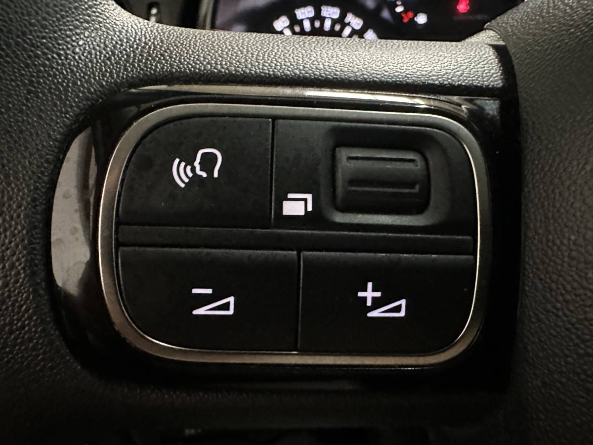 Citroën C3 Citroën C3 1.2 PureTech CLIMA /CRUISE / START-STOP Dealer onderhouden!!! 6 maanden garantie !!!