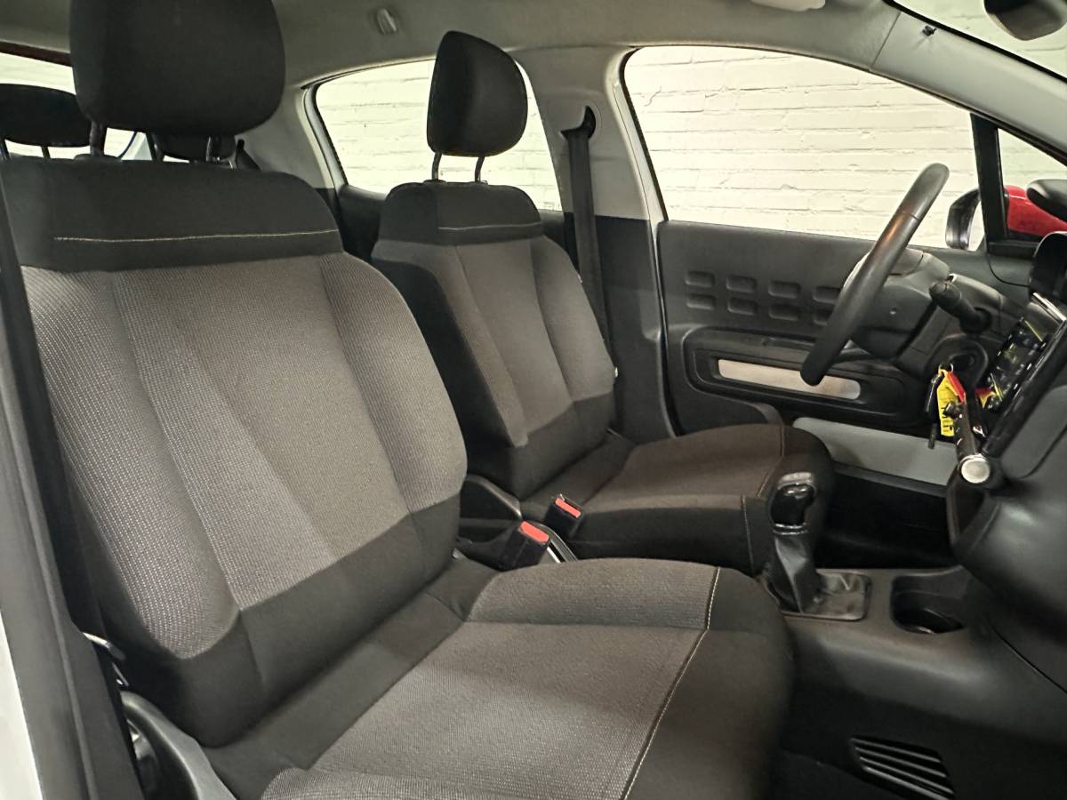Citroën C3 Citroën C3 1.2 PureTech CLIMA /CRUISE / START-STOP Dealer onderhouden!!! 6 maanden garantie !!!