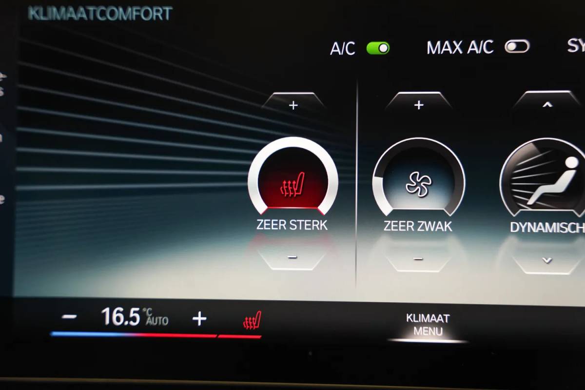 BMW 3 Serie BMW 3-serie 320e M Sport High Executive Shadow Facelift  [ Pano Navi Apple / Android HiFi Leder Camera ]