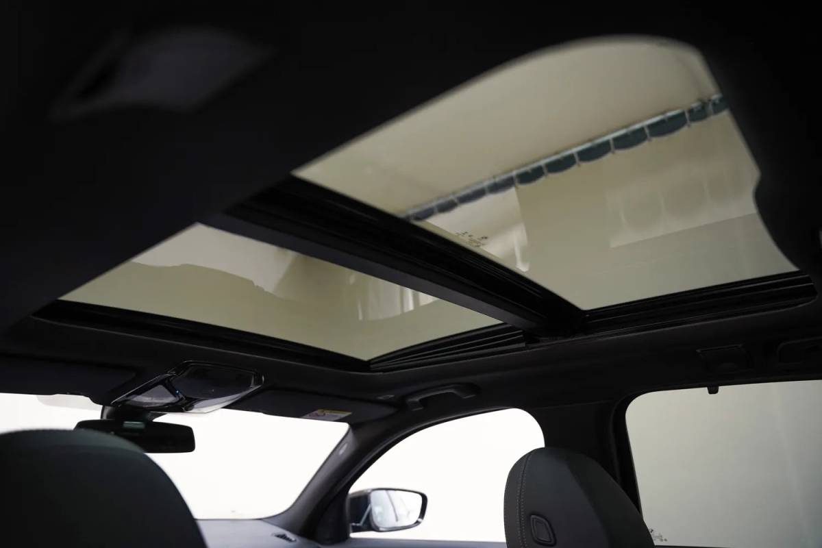 BMW 3 Serie BMW 3-serie 320e M Sport High Executive Shadow Facelift  [ Pano Navi Apple / Android HiFi Leder Camera ]