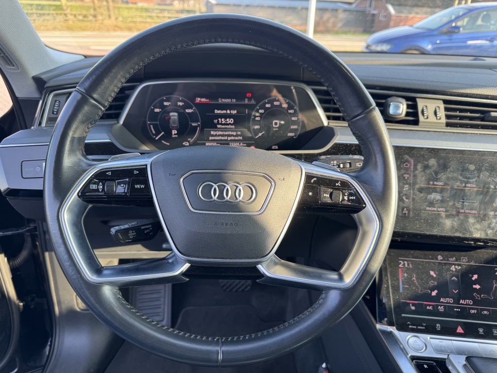 Audi e-tron Audi e-tron e-tron 50 q L Ed +