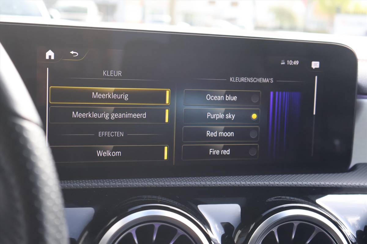 Mercedes-Benz CLA Mercedes CLA Coupé 180 AMG-Line 136pk | Carplay | Cruise | Climate | Navigatie | Sfeer | Stoelverwarming | Camera | Virtual