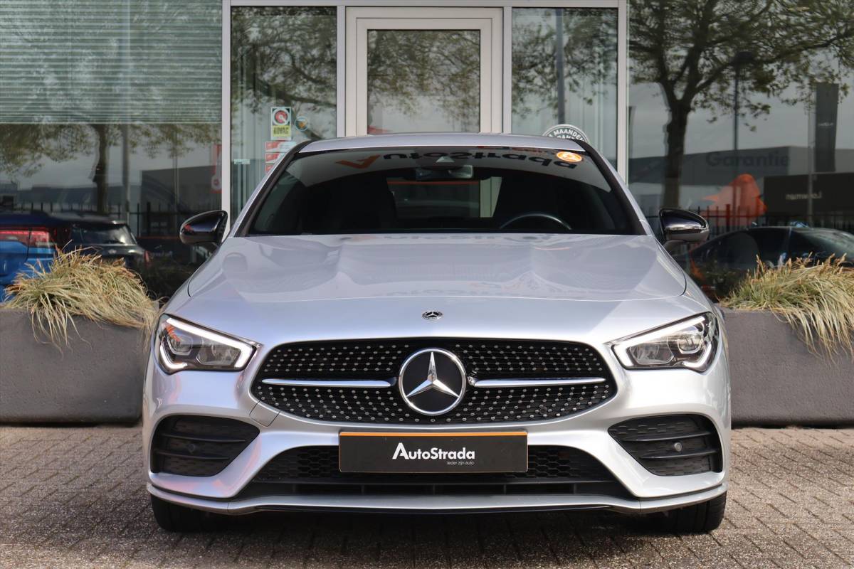 Mercedes-Benz CLA Mercedes CLA Coupé 180 AMG-Line 136pk | Carplay | Cruise | Climate | Navigatie | Sfeer | Stoelverwarming | Camera | Virtual
