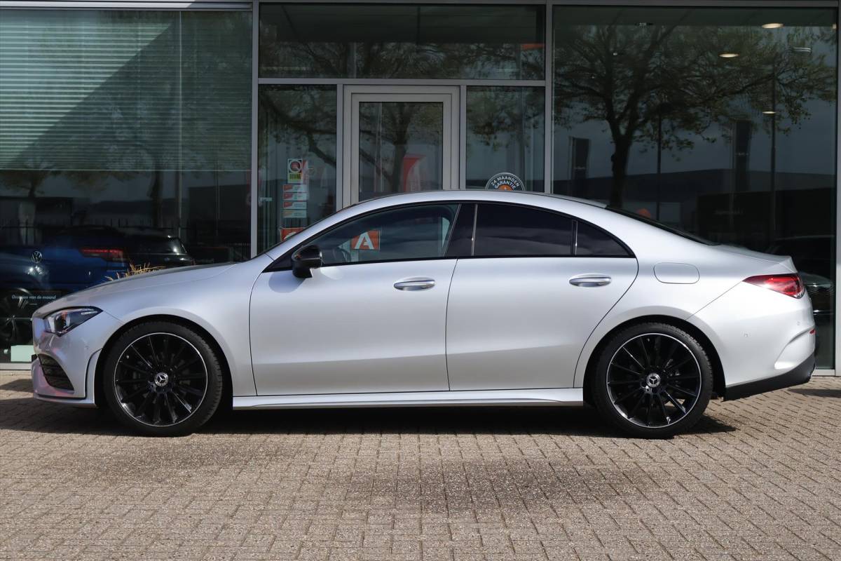 Mercedes-Benz CLA Mercedes CLA Coupé 180 AMG-Line 136pk | Carplay | Cruise | Climate | Navigatie | Sfeer | Stoelverwarming | Camera | Virtual