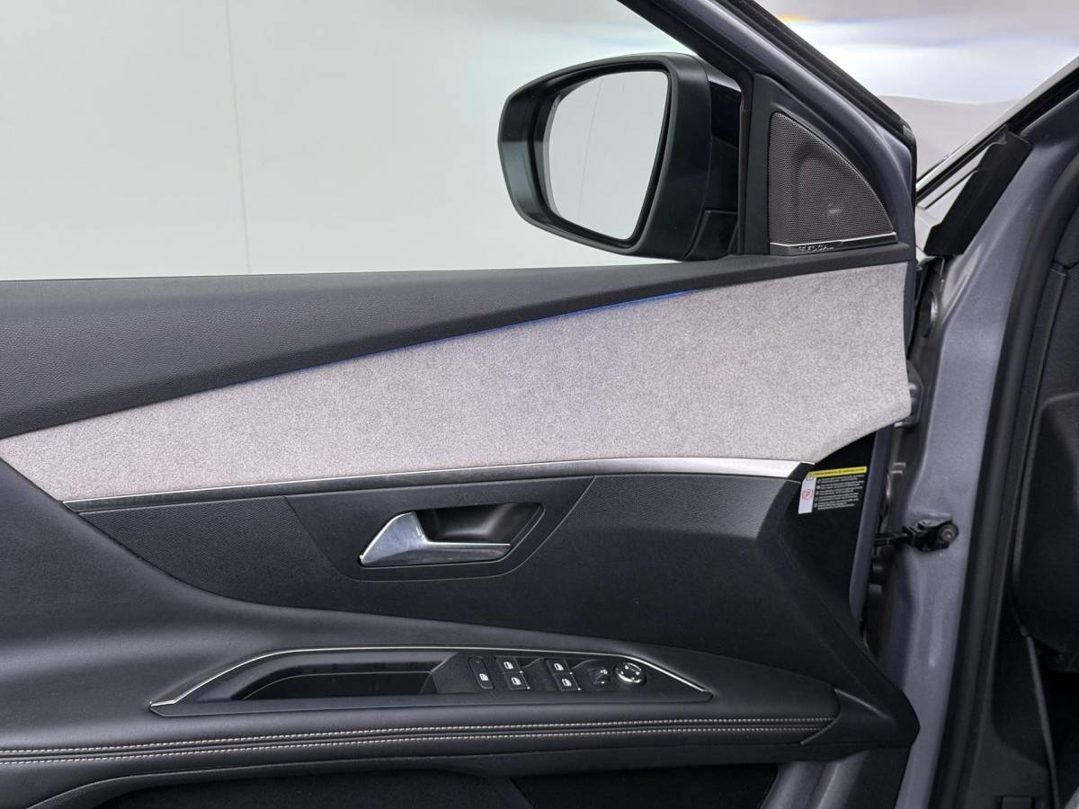 Peugeot 3008 Peugeot 3008 1.6 HYbrid 225 GT PHEV | BLACK OPTIC| FOCAL AUDIO| STOELVERWARMING| CAMERA VOOR+ ACHTER| ADAPTIVE CRUISE CONTROL| DODE HOEK SENSOR| ELEK. ACHTERKLEP| STANDKACHEL
