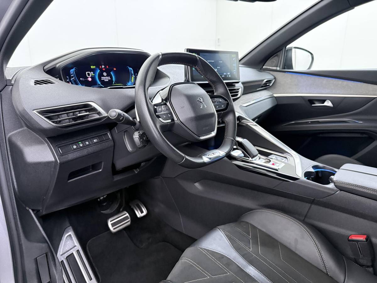 Peugeot 3008 Peugeot 3008 1.6 HYbrid 225 GT PHEV | BLACK OPTIC| FOCAL AUDIO| STOELVERWARMING| CAMERA VOOR+ ACHTER| ADAPTIVE CRUISE CONTROL| DODE HOEK SENSOR| ELEK. ACHTERKLEP| STANDKACHEL
