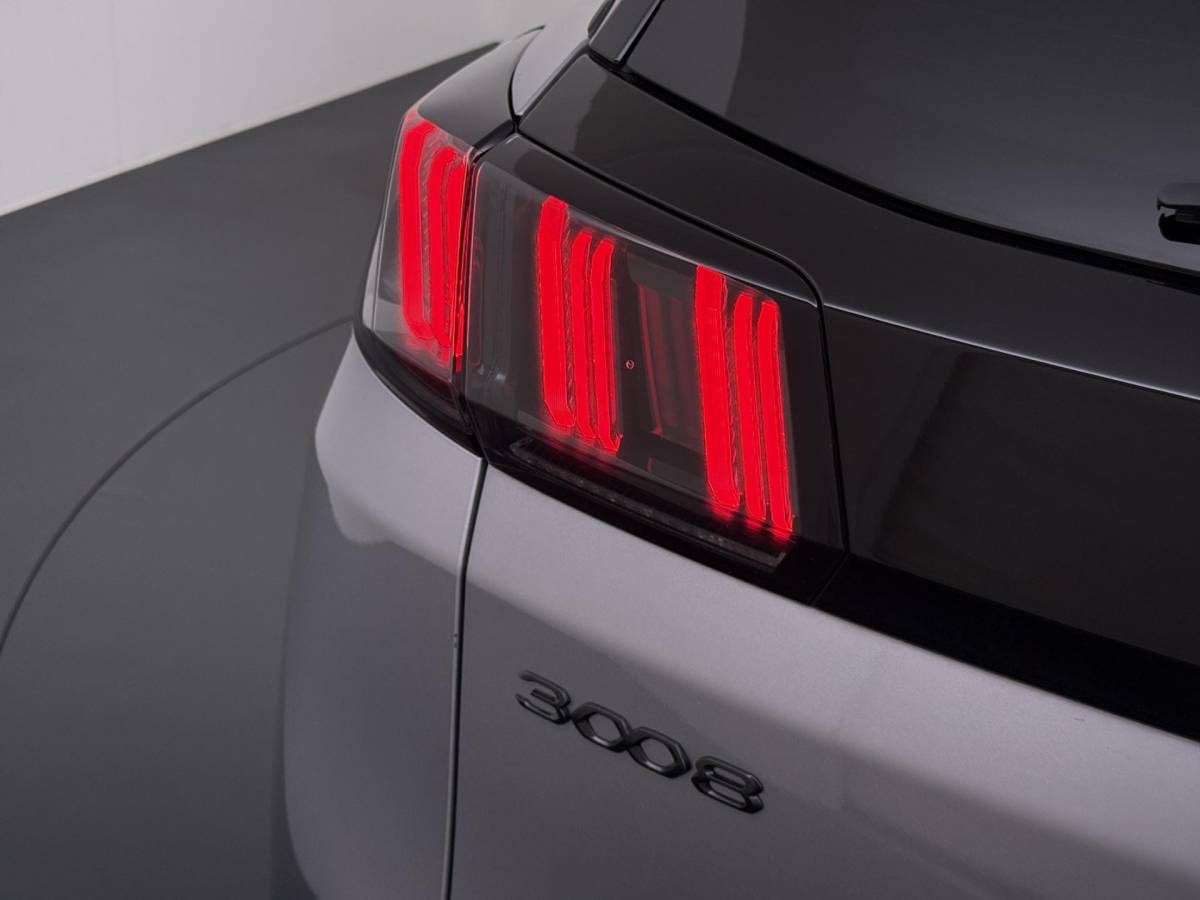 Peugeot 3008 Peugeot 3008 1.6 HYbrid 225 GT PHEV | BLACK OPTIC| FOCAL AUDIO| STOELVERWARMING| CAMERA VOOR+ ACHTER| ADAPTIVE CRUISE CONTROL| DODE HOEK SENSOR| ELEK. ACHTERKLEP| STANDKACHEL