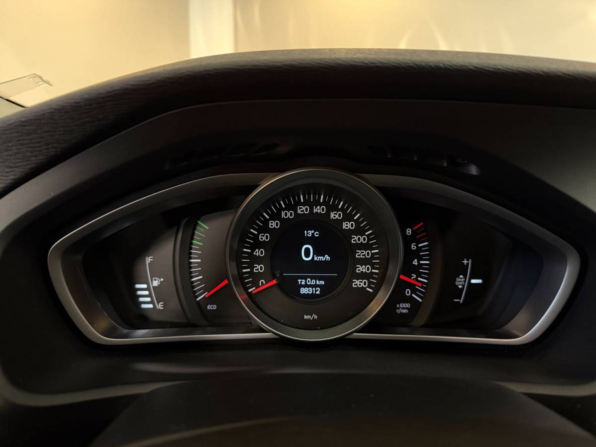 Volvo V40 Volvo V40 1.6 T3 *Distr.riem VV!* 88.312Km|150Pk|Cruise|Climate|PDC