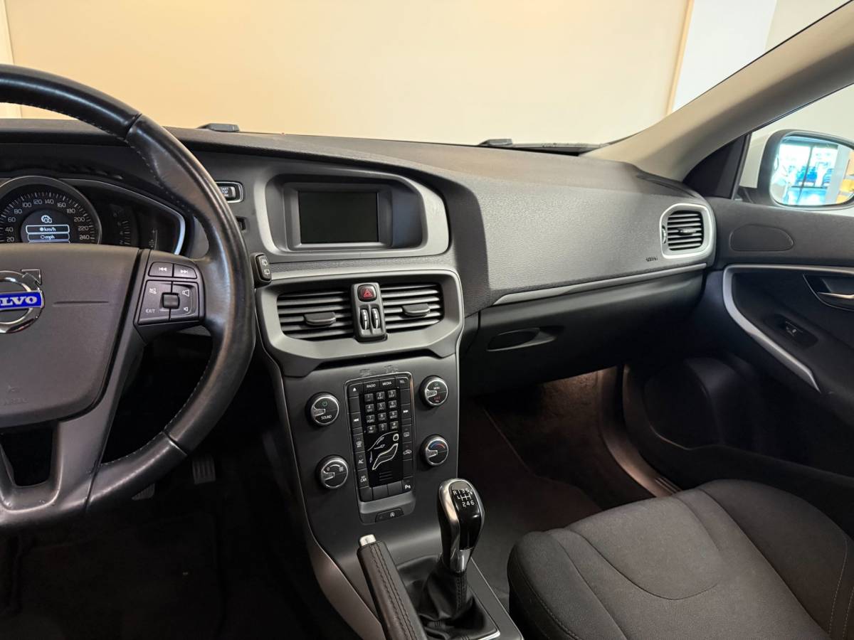 Volvo V40 Volvo V40 1.6 T3 *Distr.riem VV!* 88.312Km|150Pk|Cruise|Climate|PDC