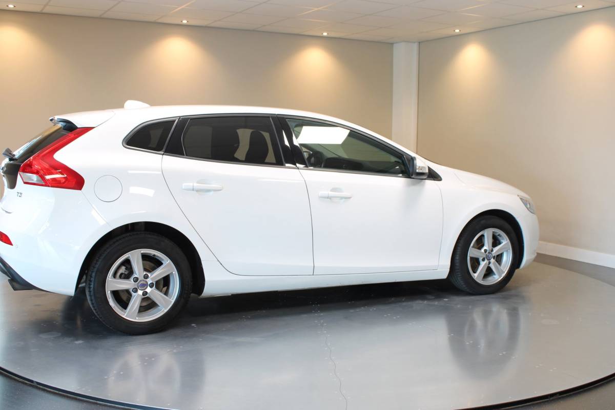 Volvo V40 Volvo V40 1.6 T3 *Distr.riem VV!* 88.312Km|150Pk|Cruise|Climate|PDC