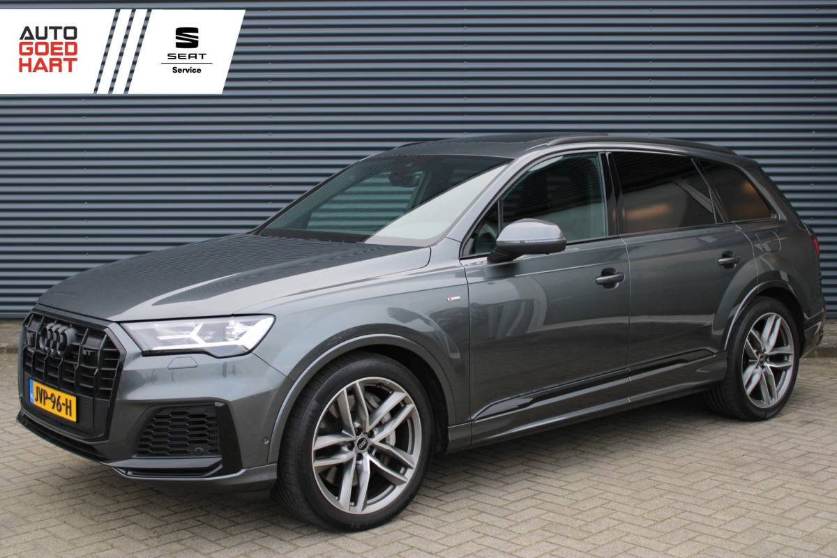 Audi Q7 Audi Q7 55 TFSI e quattro S-Line Full-LED Panoramadak Elek-Trekhaak RS-Zetels