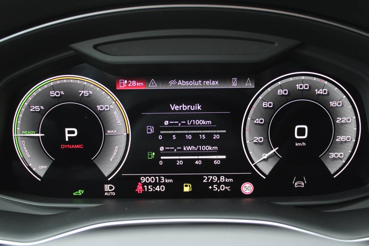 Audi Q7 Audi Q7 55 TFSI e quattro S-Line Full-LED Panoramadak Elek-Trekhaak RS-Zetels