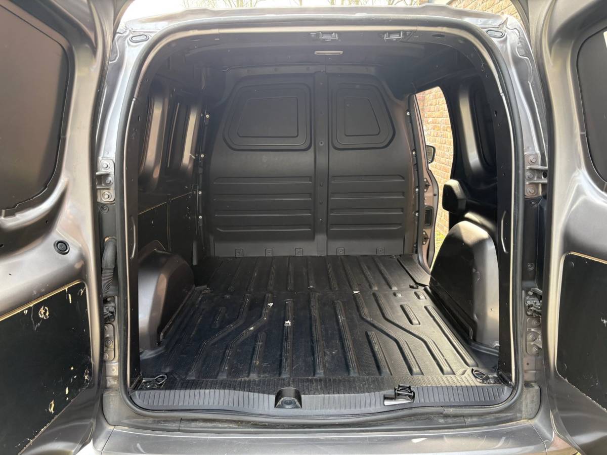 Mercedes-Benz Citan Mercedes-Benz Citan 110 CDI L1 Pro|LED|Camera|Navigatie