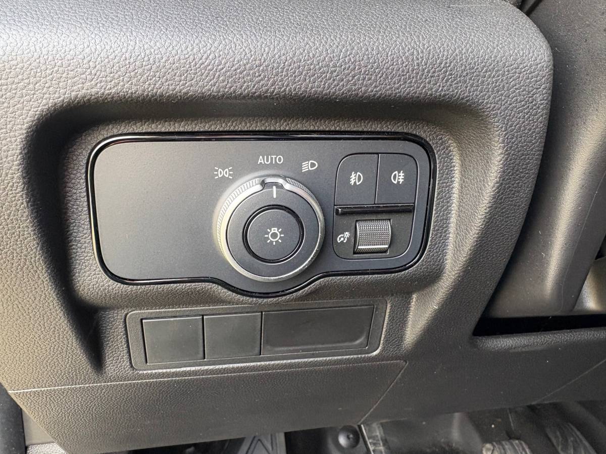 Mercedes-Benz Citan Mercedes-Benz Citan 110 CDI L1 Pro|LED|Camera|Navigatie