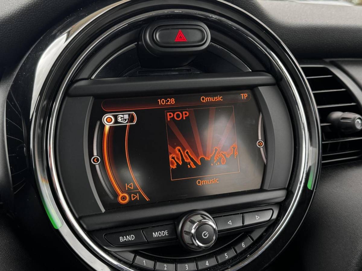 MINI One Mini Mini 1.2 One Business|17″JCW|Navi|Iso|NAP|6-Bak|BTaudio