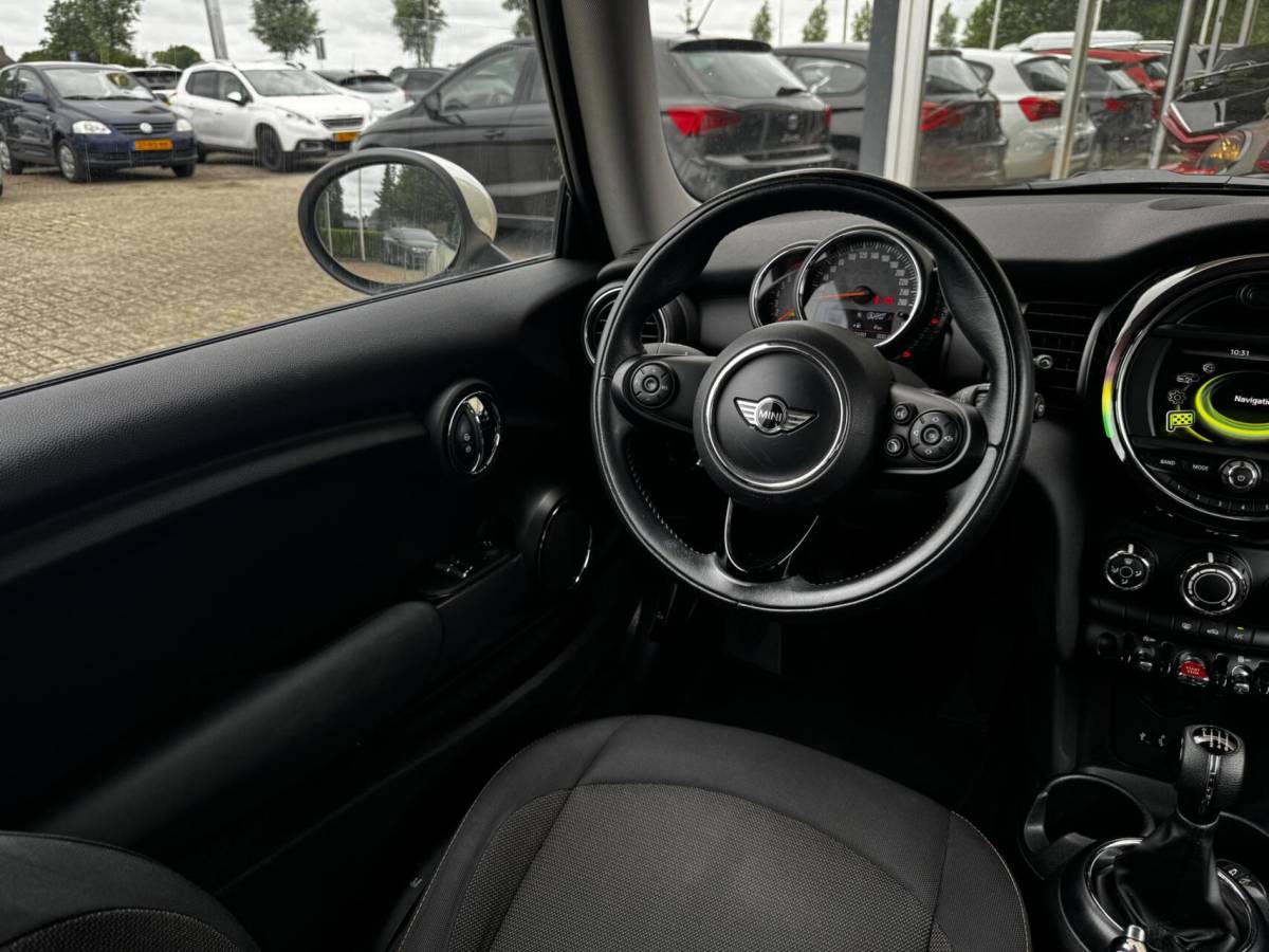 MINI One Mini Mini 1.2 One Business|17″JCW|Navi|Iso|NAP|6-Bak|BTaudio