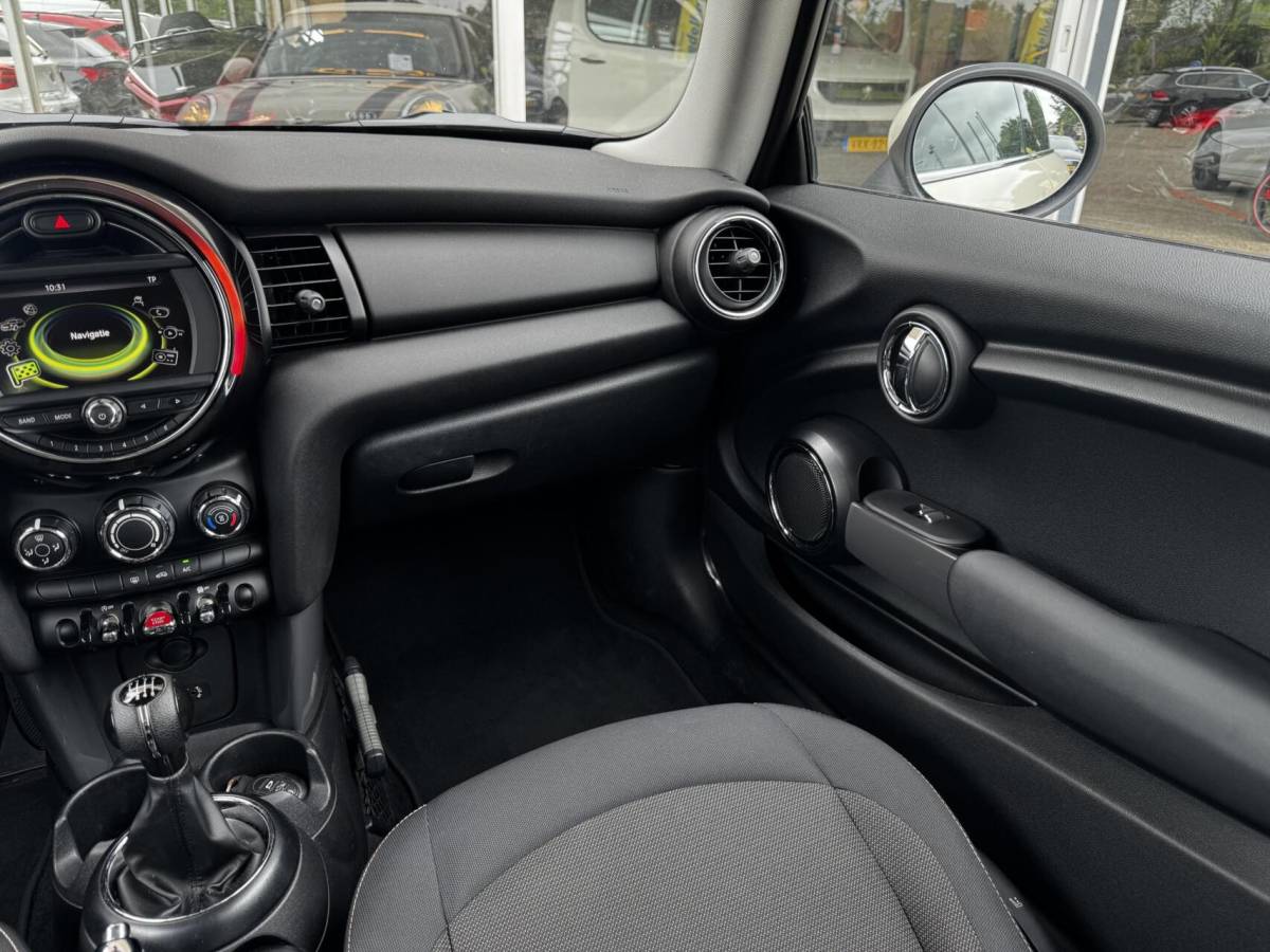 MINI One Mini Mini 1.2 One Business|17″JCW|Navi|Iso|NAP|6-Bak|BTaudio