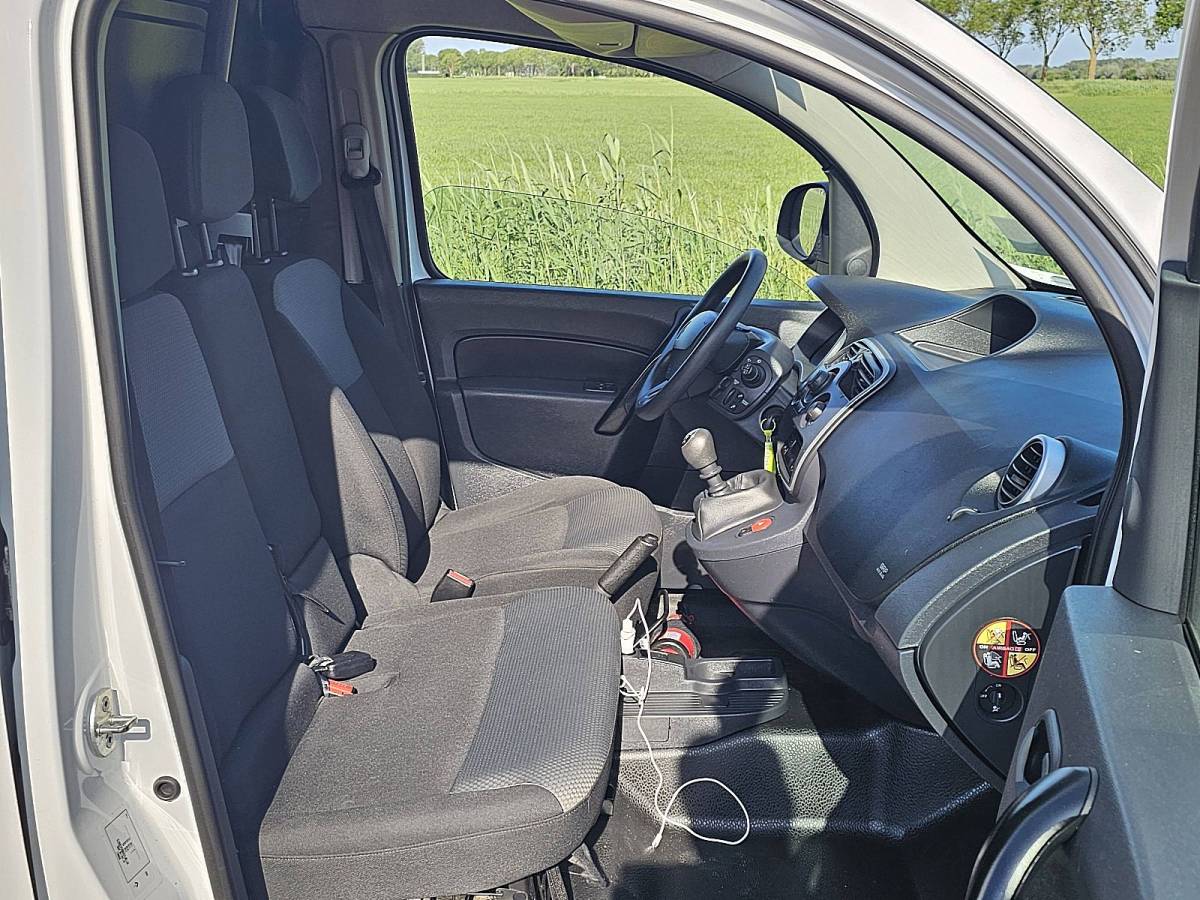 Renault Kangoo RENAULT KANGOO MAXI 1.5 DCI 3-zit 95pk euro6 xl!