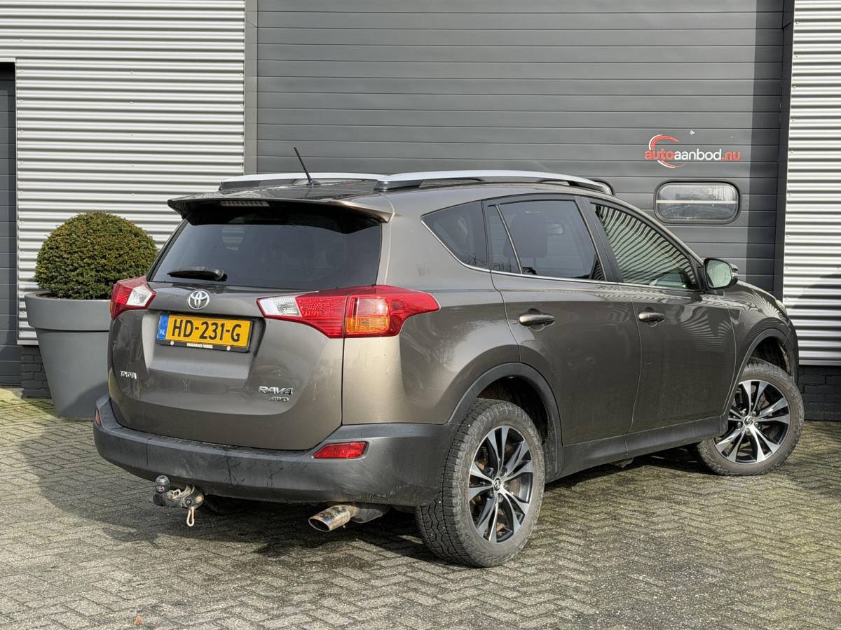 Toyota RAV4 Toyota RAV4 2.0 Style 4WD | Navigatie | Camera | Stoelverwarming | Cruise Control |