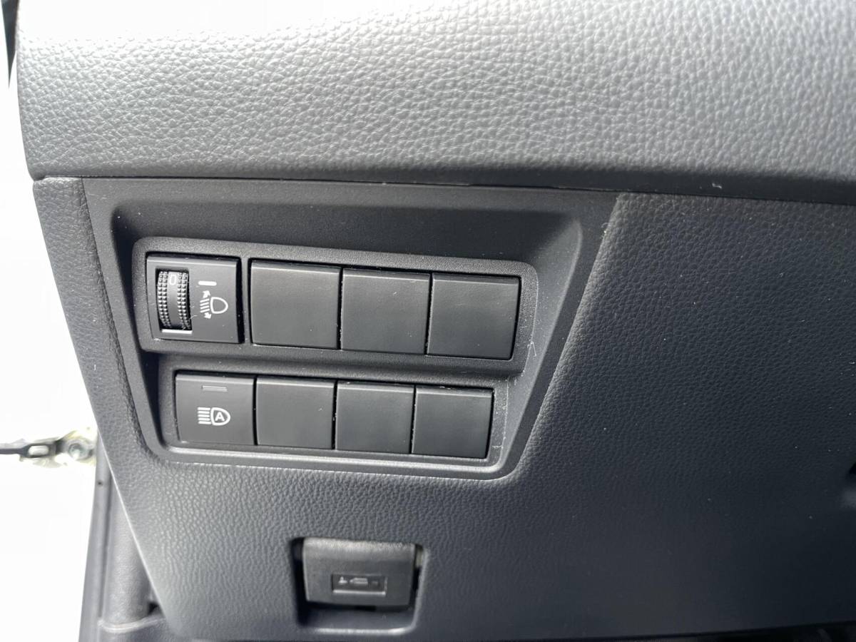 Toyota Yaris Cross Toyota Yaris Cross 1.5 Hybrid Dynamic KEYLESS|CAMERA|LED KOPLAMPEN|CARPLAY|NAVIGATIE|DEALER ONDERHOUDEN