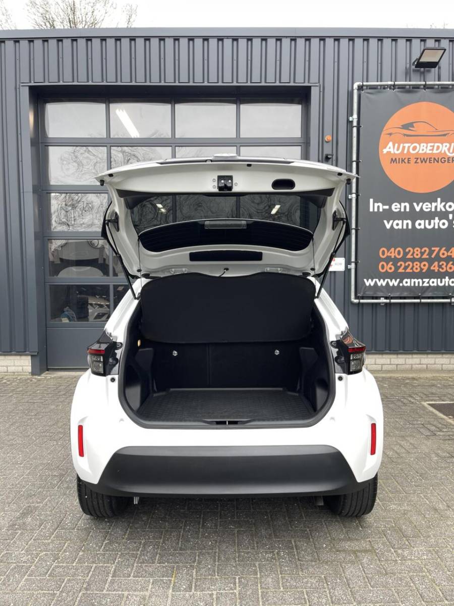 Toyota Yaris Cross Toyota Yaris Cross 1.5 Hybrid Dynamic KEYLESS|CAMERA|LED KOPLAMPEN|CARPLAY|NAVIGATIE|DEALER ONDERHOUDEN