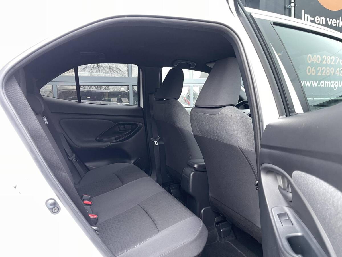Toyota Yaris Cross Toyota Yaris Cross 1.5 Hybrid Dynamic KEYLESS|CAMERA|LED KOPLAMPEN|CARPLAY|NAVIGATIE|DEALER ONDERHOUDEN