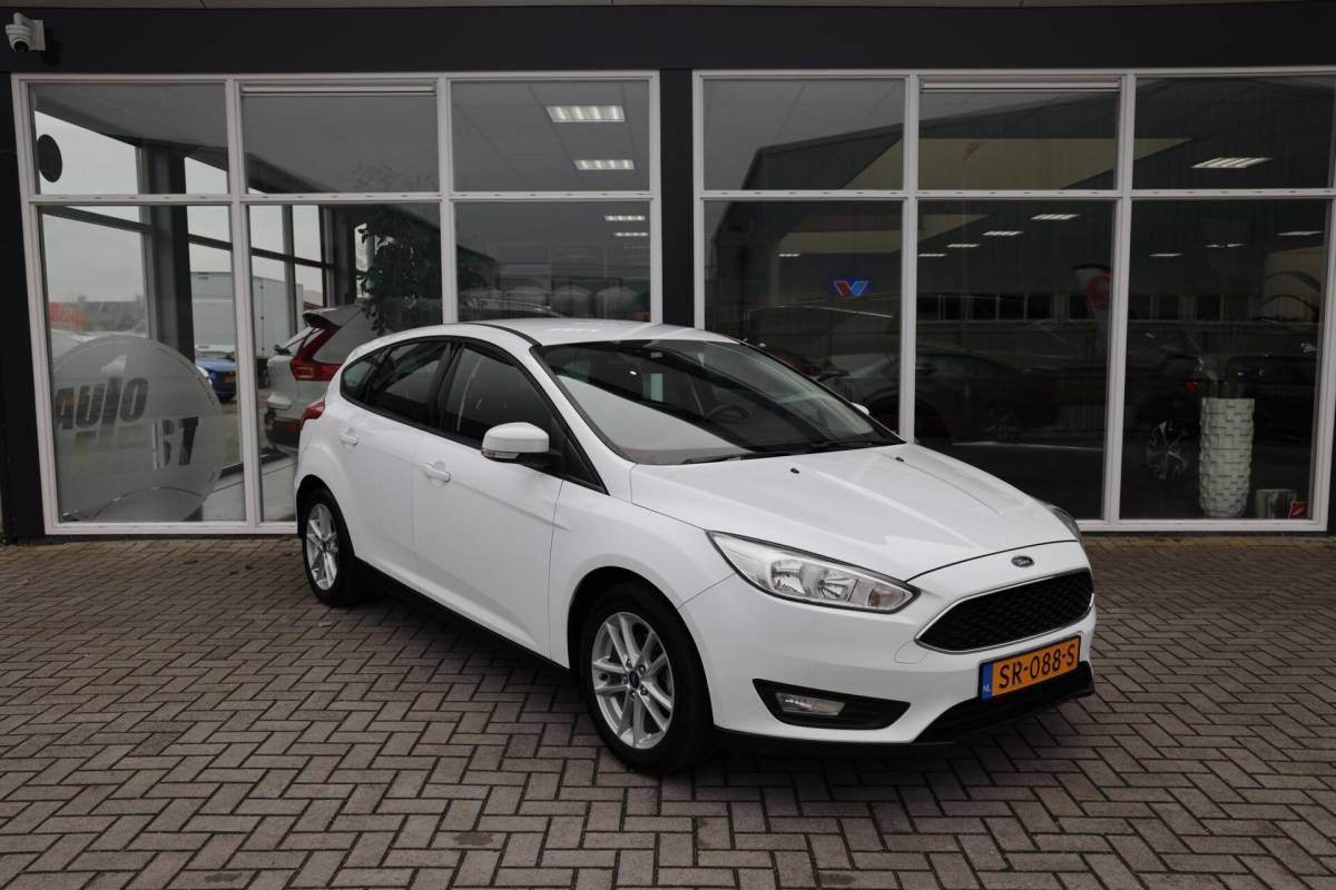 Ford Focus Ford Focus 1.0 Lease Edition|Nieuwe APK!|Cruise|Airco|Navi|