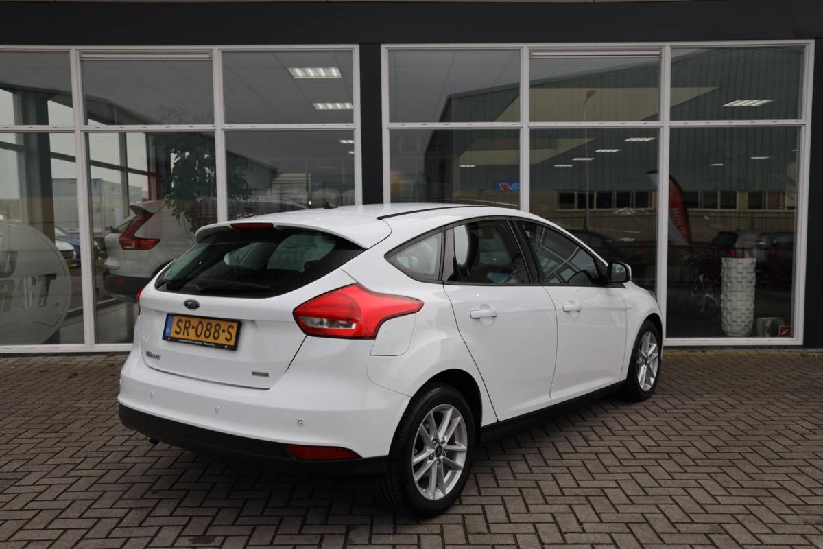 Ford Focus Ford Focus 1.0 Lease Edition|Nieuwe APK!|Cruise|Airco|Navi|