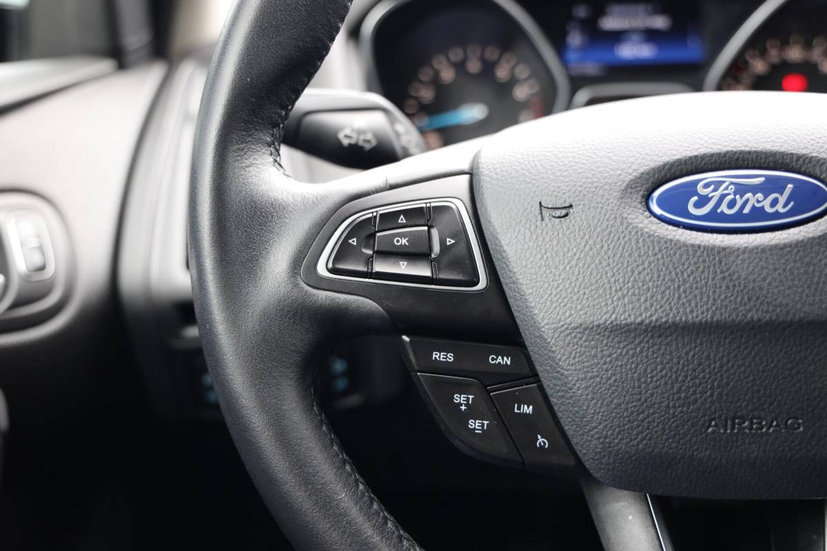 Ford Focus Ford Focus 1.0 Lease Edition|Nieuwe APK!|Cruise|Airco|Navi|