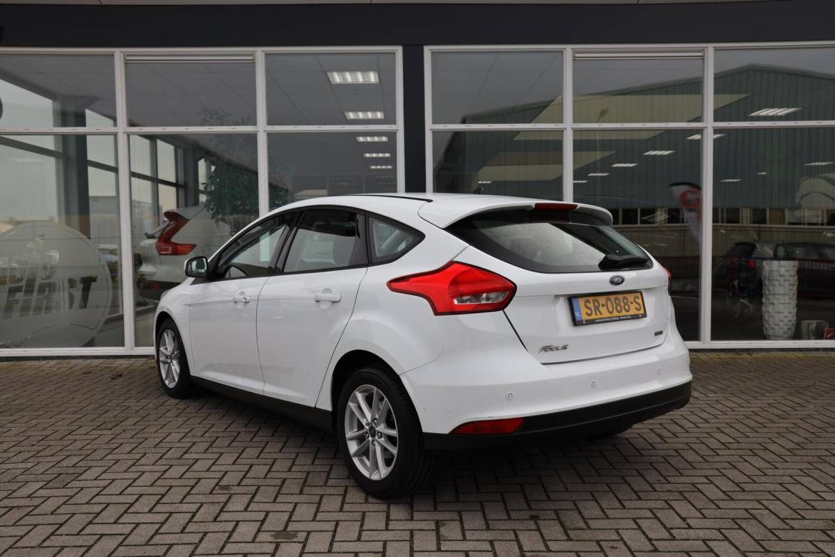 Ford Focus Ford Focus 1.0 Lease Edition|Nieuwe APK!|Cruise|Airco|Navi|