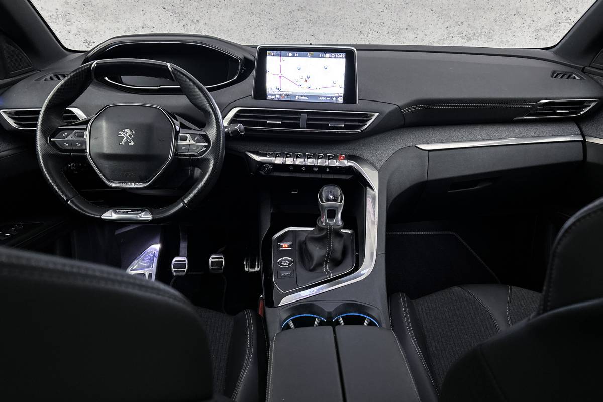 Peugeot 5008 Peugeot 5008 1.2 PureTech GT-Line | Half leder | Panoramadak | Adaptieve cruise control