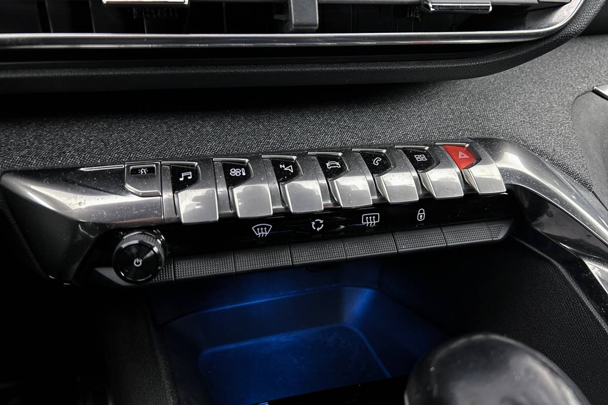 Peugeot 5008 Peugeot 5008 1.2 PureTech GT-Line | Half leder | Panoramadak | Adaptieve cruise control