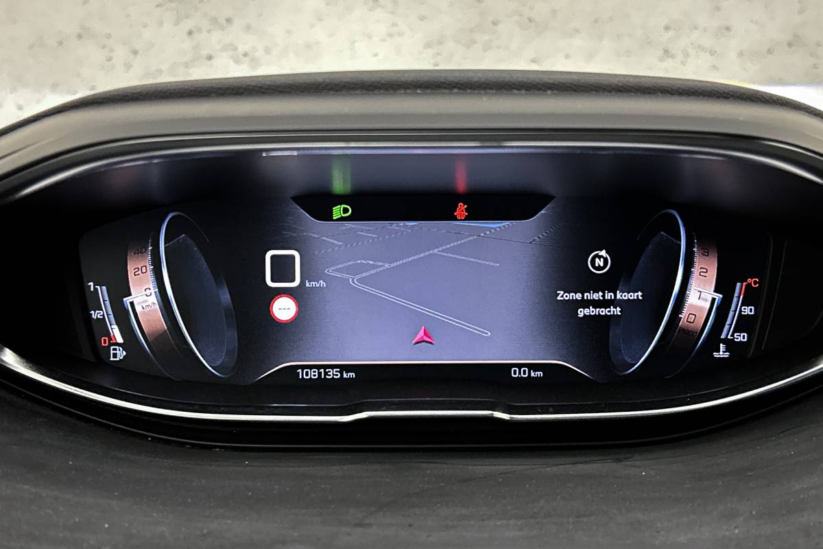 Peugeot 5008 Peugeot 5008 1.2 PureTech GT-Line | Half leder | Panoramadak | Adaptieve cruise control