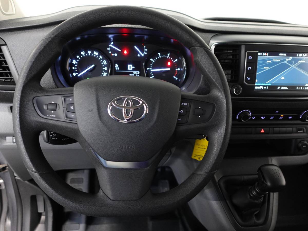 Toyota ProAce Toyota PROACE Shuttle 1.5 D-4D Navigator Long L3H1 9persoons PERSONENBUS Navigatie Parkeersensoren Carplay Cruise Control DAB