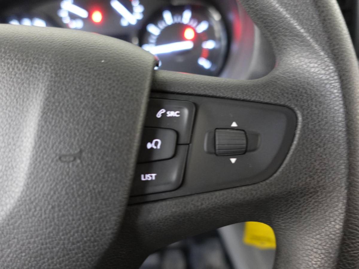 Toyota ProAce Toyota PROACE Shuttle 1.5 D-4D Navigator Long L3H1 9persoons PERSONENBUS Navigatie Parkeersensoren Carplay Cruise Control DAB