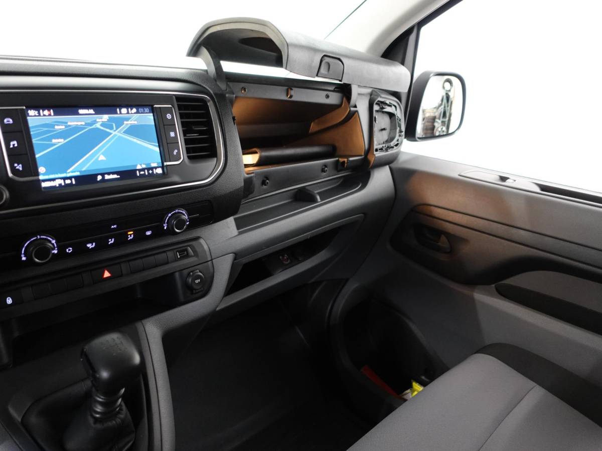 Toyota ProAce Toyota PROACE Shuttle 1.5 D-4D Navigator Long L3H1 9persoons PERSONENBUS Navigatie Parkeersensoren Carplay Cruise Control DAB