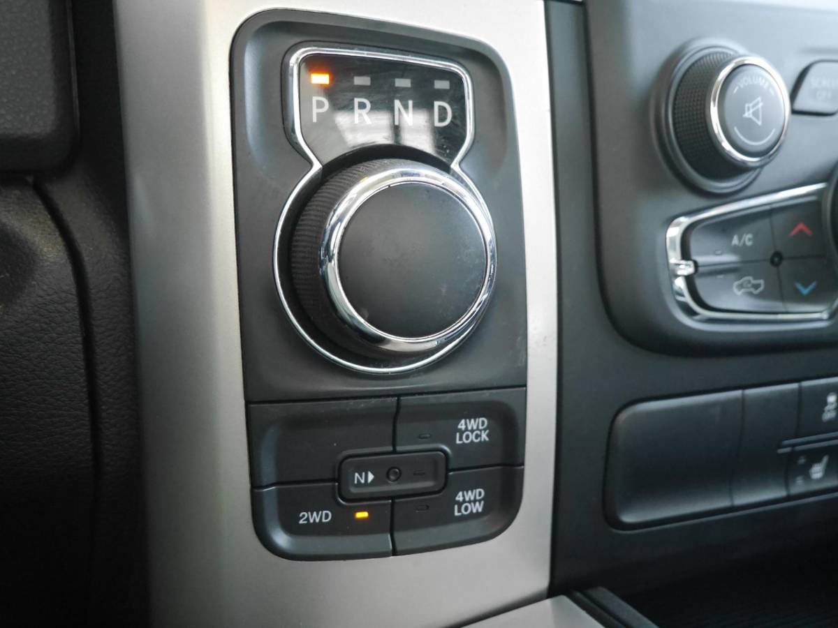 Dodge Ram 1500 Dodge Ram 1500 5.7 V8 4×4 Crew Cab 5’7 Sport | Dubbele cabine | 3500KG Trekgewicht | Camera voor en achter | Sidesteps | Climate control | Trekhaak | Navigatie | Stoel en stuurverwarming