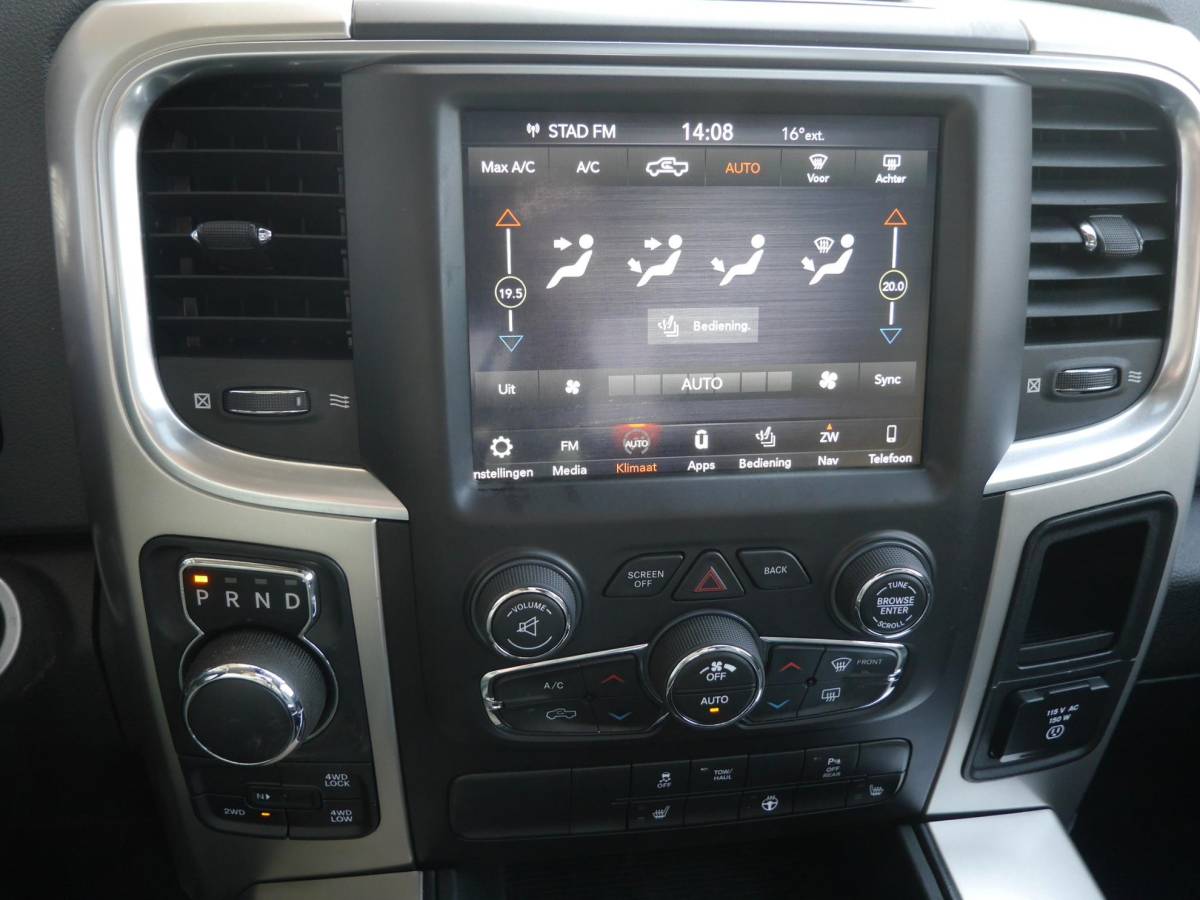 Dodge Ram 1500 Dodge Ram 1500 5.7 V8 4×4 Crew Cab 5’7 Sport | Dubbele cabine | 3500KG Trekgewicht | Camera voor en achter | Sidesteps | Climate control | Trekhaak | Navigatie | Stoel en stuurverwarming