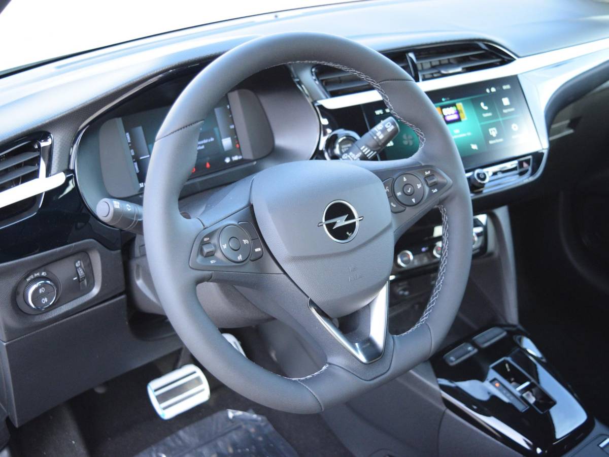 Opel Corsa Opel Corsa 1.2 Turbo Hybrid GS MASSAGEFUNCTIE | CAMERA MET SENSOREN | NAVI & CARPLAY | WINTERPAKKET |