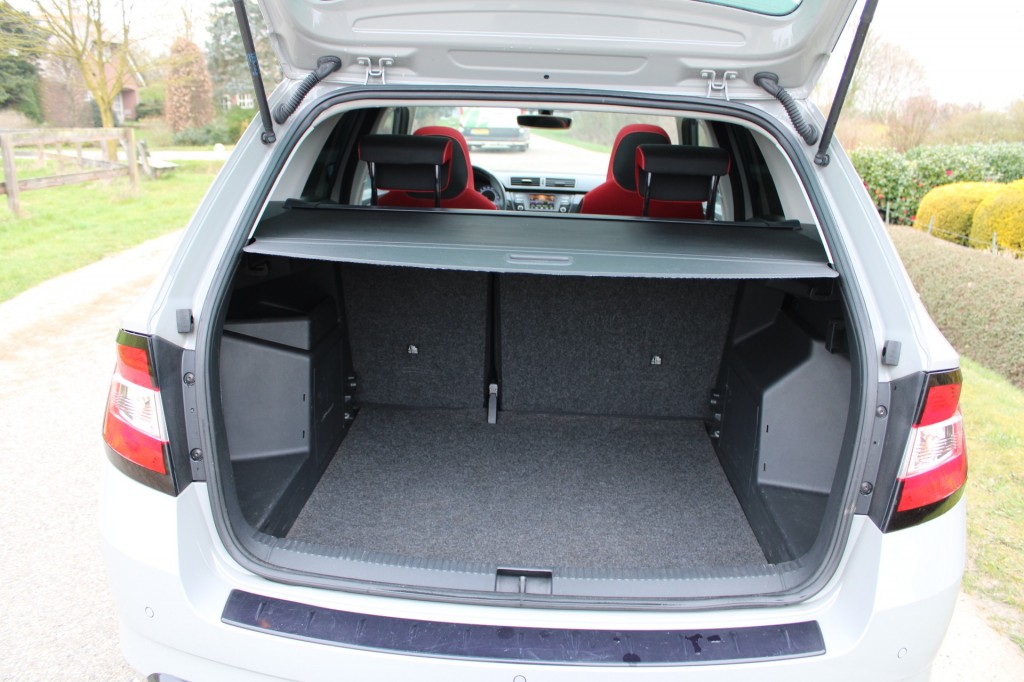 Škoda Fabia Skoda Fabia 1.2 TSI 90pk Monte Carlo ECC/BT/Lichtmet.velgen/Camera