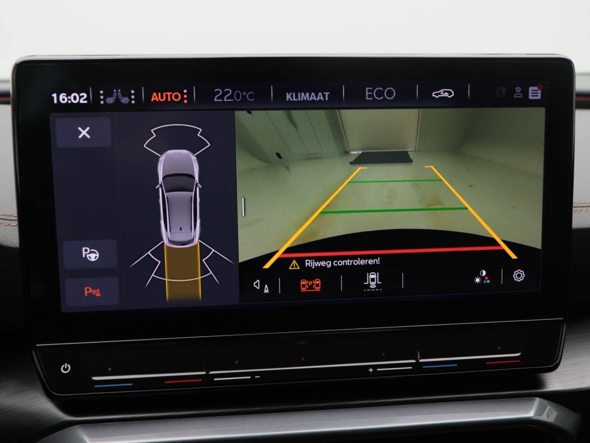 CUPRA Formentor CUPRA Formentor 1.4 e-Hybrid 204 Pk Essential | Stoel/Stuur Verwarming | Adaptive Cruise | Full LED | Navigatie | CarPlay | 19 Inch 89.657 Km !!