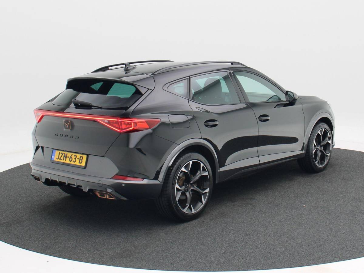 CUPRA Formentor CUPRA Formentor 1.4 e-Hybrid 204 Pk Essential | Stoel/Stuur Verwarming | Adaptive Cruise | Full LED | Navigatie | CarPlay | 19 Inch 89.657 Km !!