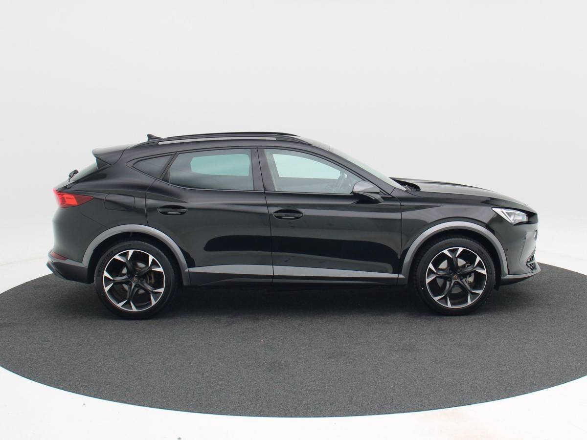 CUPRA Formentor CUPRA Formentor 1.4 e-Hybrid 204 Pk Essential | Stoel/Stuur Verwarming | Adaptive Cruise | Full LED | Navigatie | CarPlay | 19 Inch 89.657 Km !!