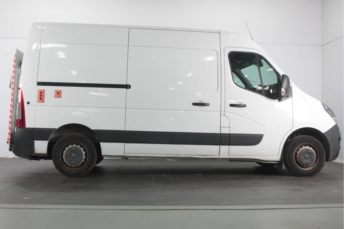 Opel Movano Opel Movano 2.3 Turbo L2H2 – Elek. laadklep – 3 pers. – Camera