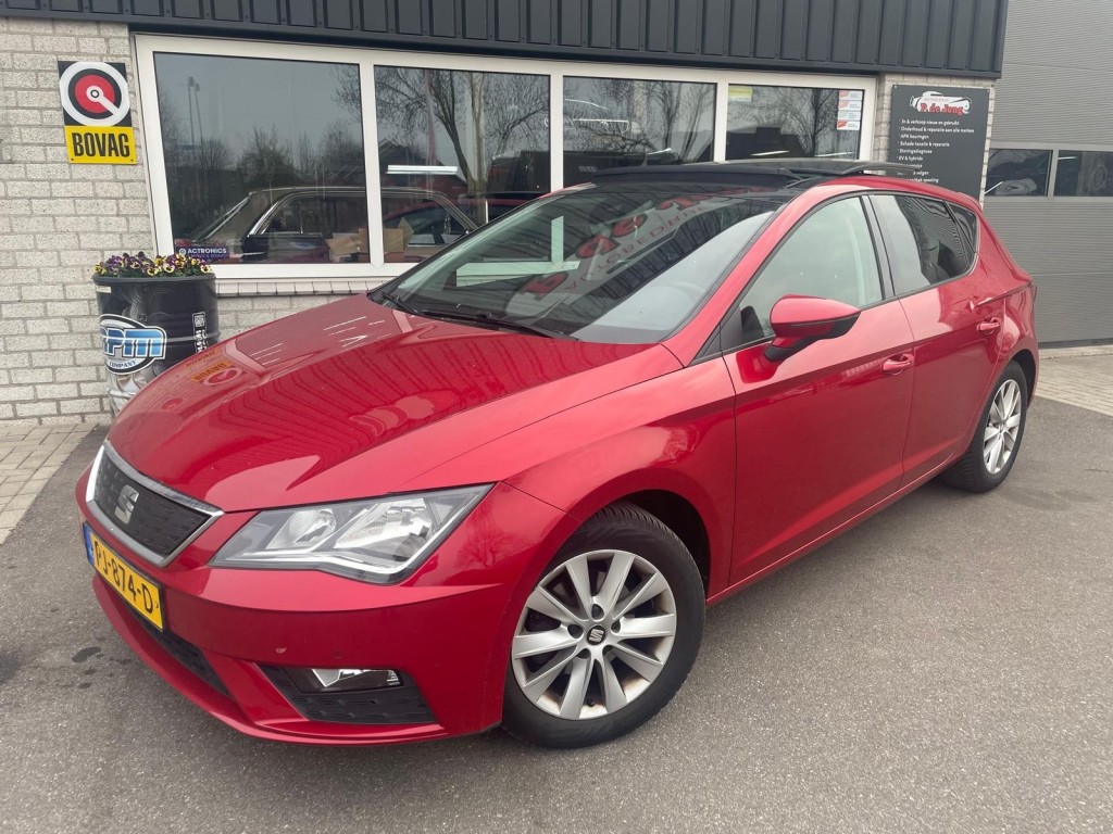 SEAT Leon Seat Leon 1.0 ECO TSI STYLE Business Intense Automaat! Pano Cruise Clima Carplay Alcantara